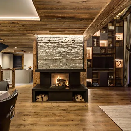 Chalet Verbier: Cozy Comfort Amidst Stunning *